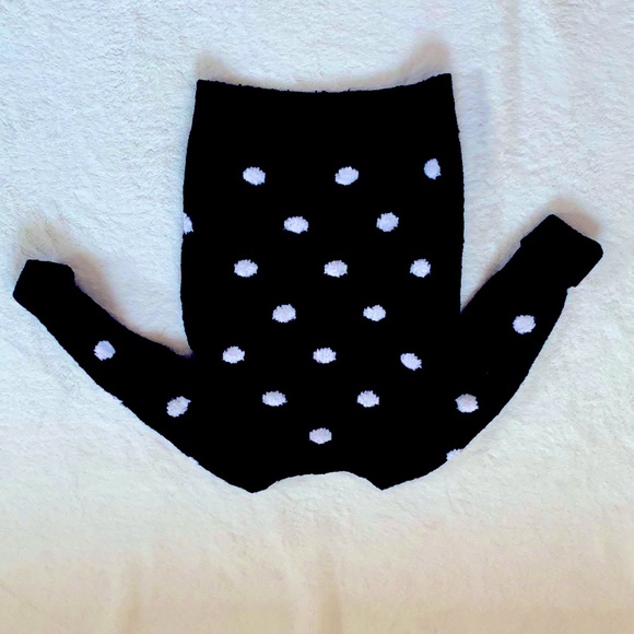 Black and white polka dot sweater - Picture 3 of 3